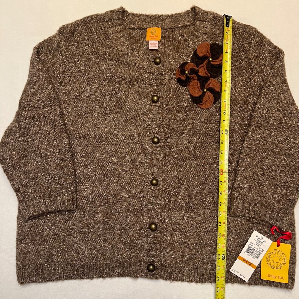 Ruby Rd. Brown Speckled‎ Button Front Flower Appl… - image 6